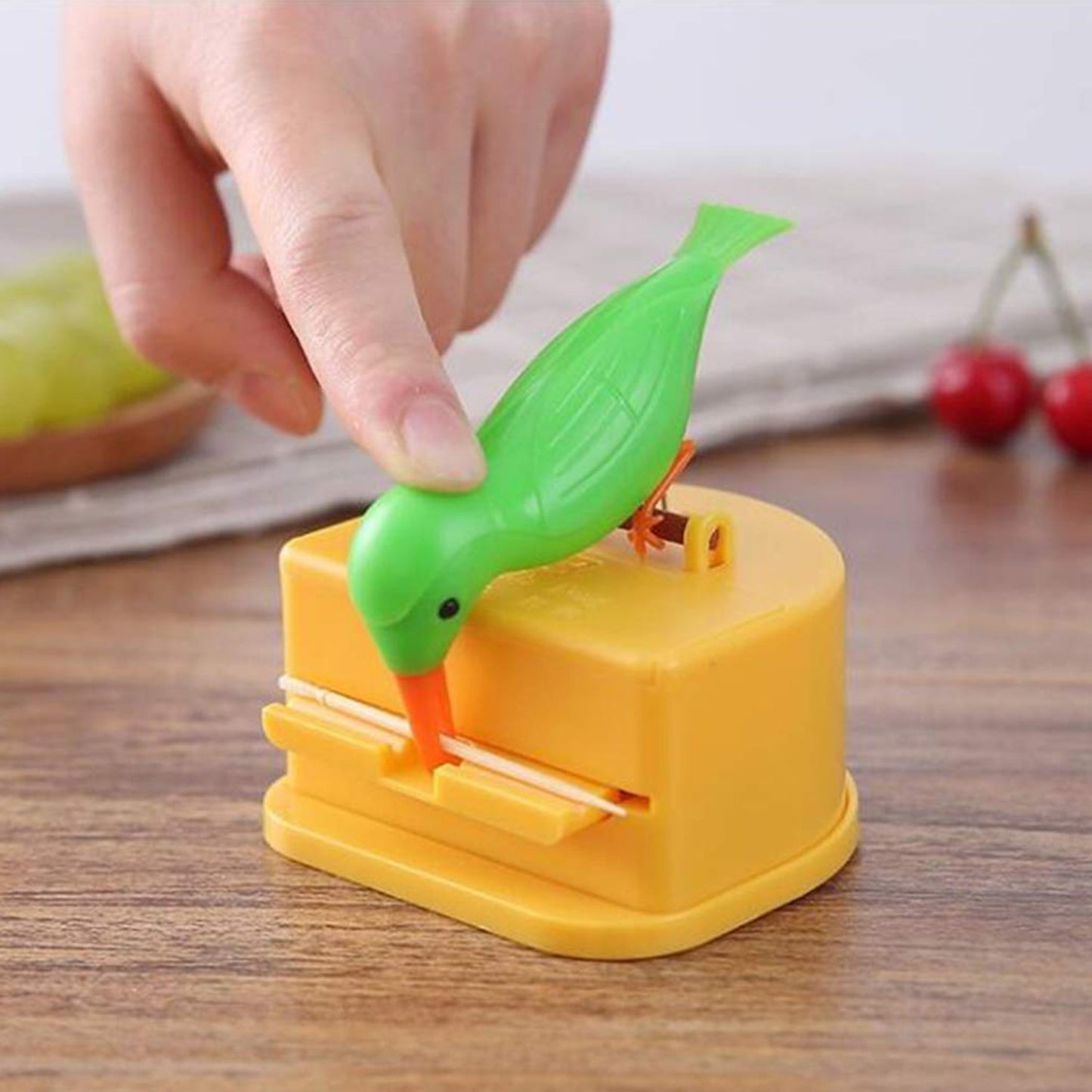 Portable Automatic Bird Toothpick Storage Box